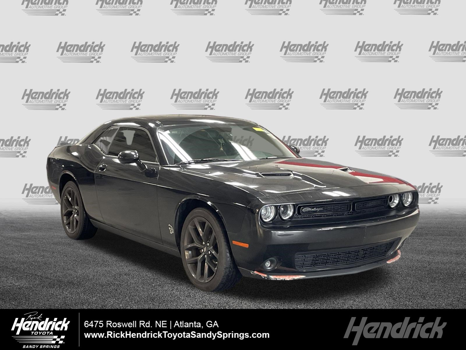 Used 2022 Dodge Challenger SXT w/ Blacktop Package RWD image 1