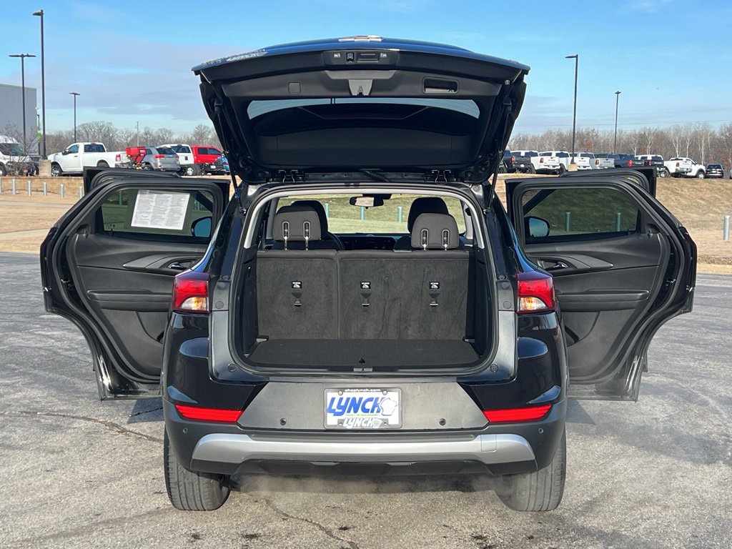 Used 2024 Chevrolet TrailBlazer LT w/ LT Cold Weather Package image 34