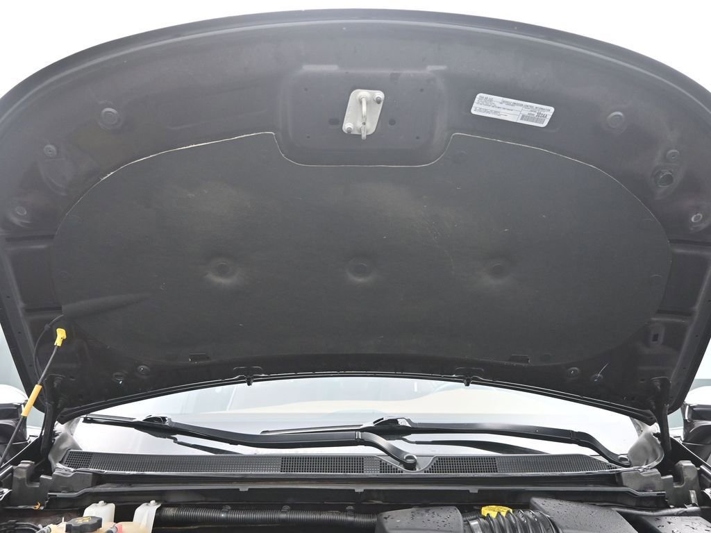 Used 2018 Chrysler Pacifica Limited image 21