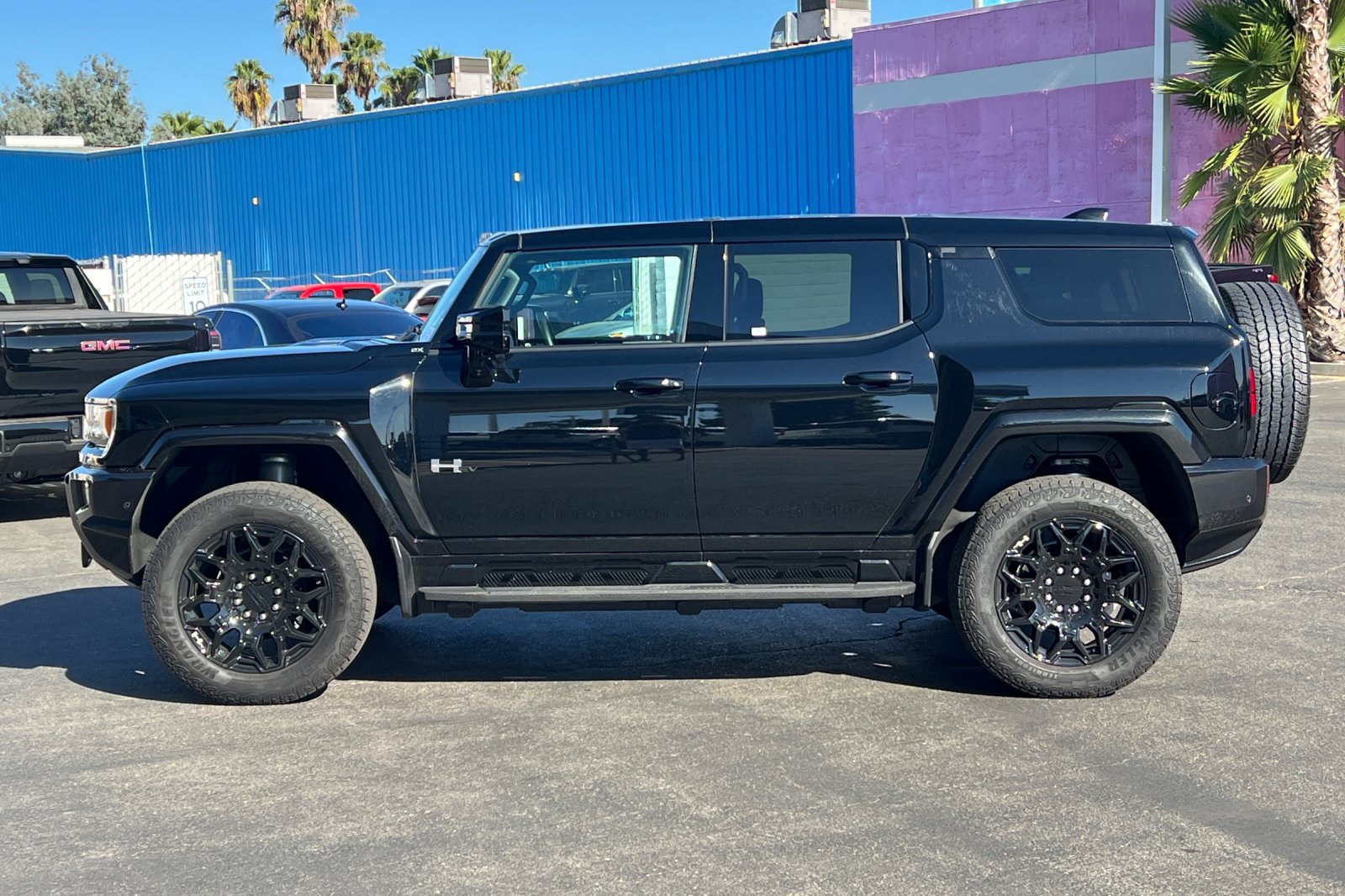 Used 2025 GMC Hummer EV 2X AWD/4WD image 8