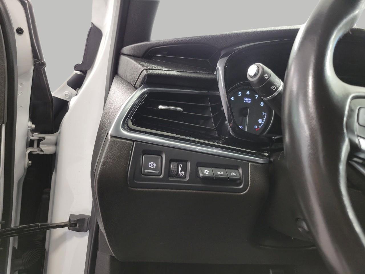 Certified 2022 Cadillac XT6 Sport w/ Technology Package image 11