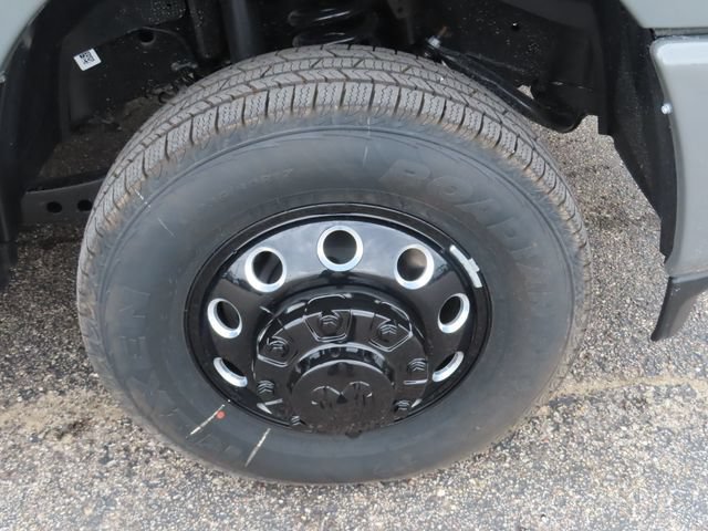 New 2026 RAM 3500 Big Horn AWD/4WD image 14