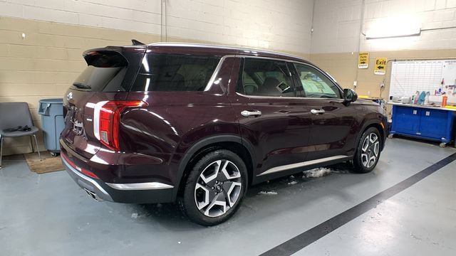 Certified 2023 Hyundai Palisade Limited AWD/4WD image 5