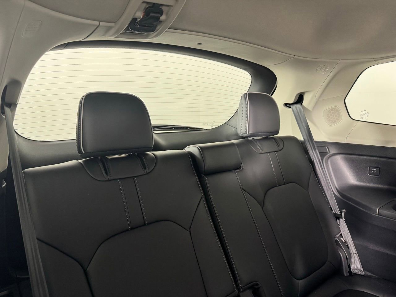 Used 2025 Honda Pilot Elite image 34