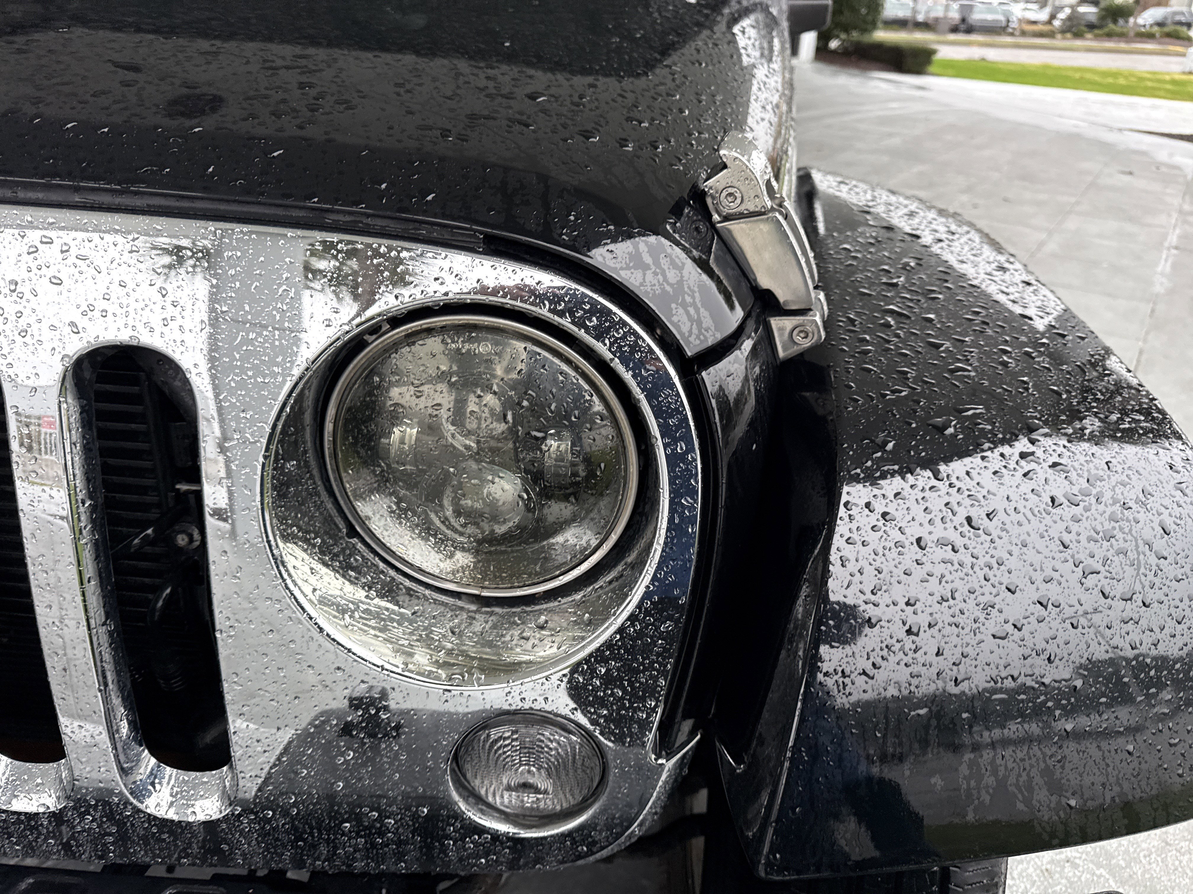 Used 2015 Jeep Wrangler Unlimited Sahara w/ Dual Top Group image 5