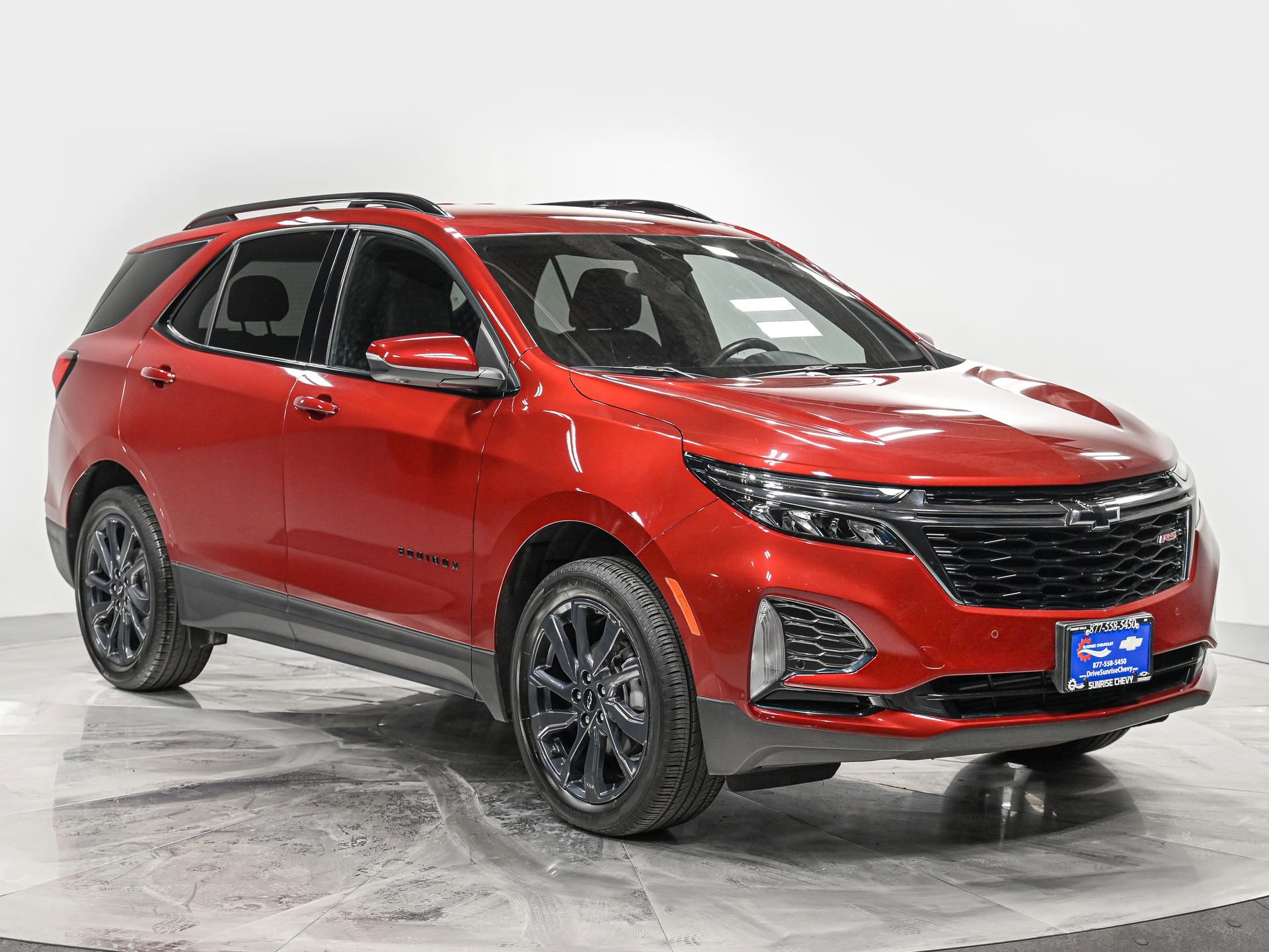 Used 2023 Chevrolet Equinox RS w/ RS Leather Package image 9