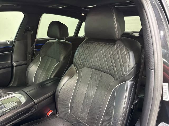 Used 2017 BMW 750i xDrive AWD/4WD image 72