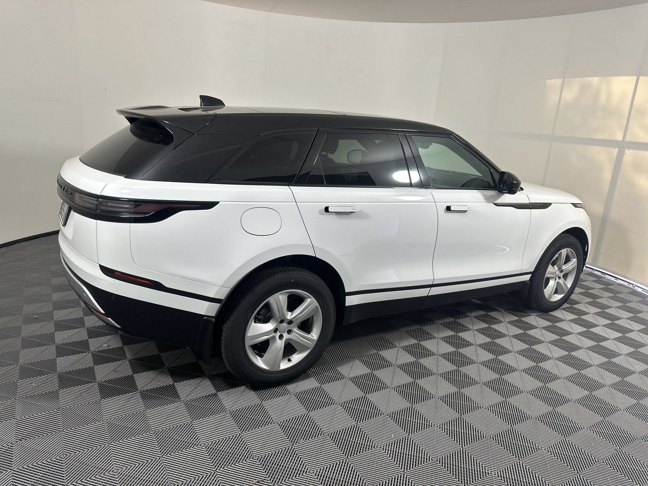 Certified 2026 Land Rover Range Rover Velar S AWD/4WD image 6
