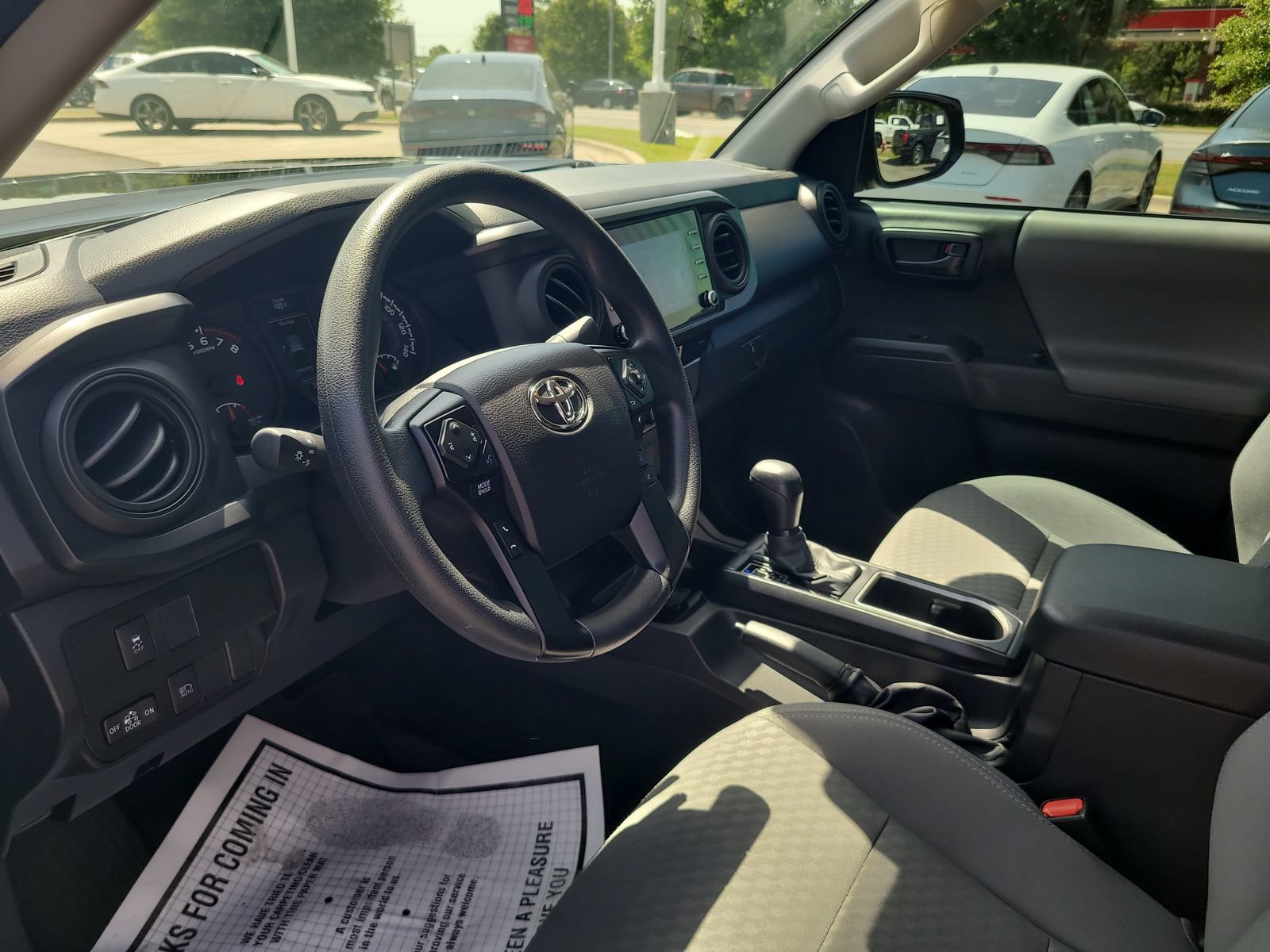 Used 2022 Toyota Tacoma SR AWD/4WD image 10
