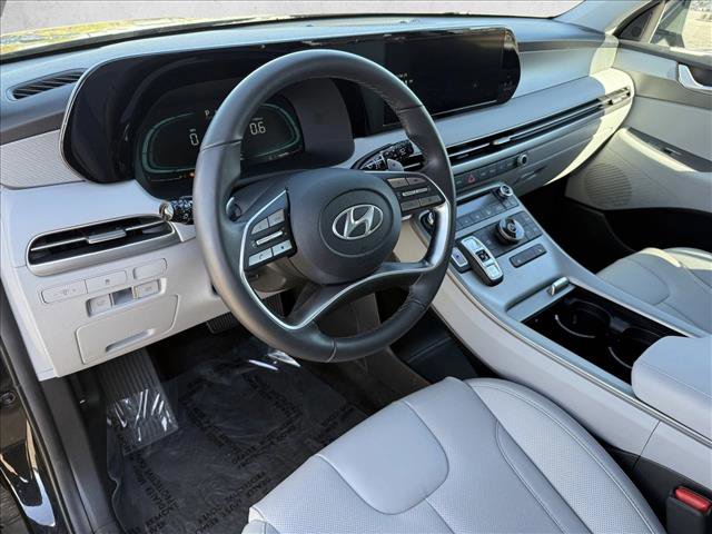 Used 2025 Hyundai Palisade SEL image 12