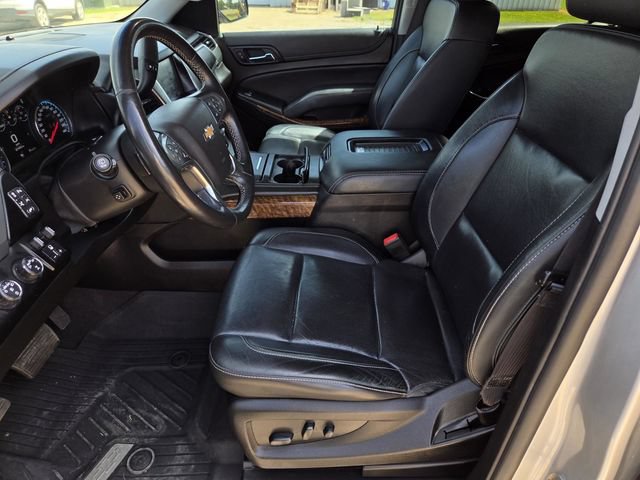 Used 2019 Chevrolet Suburban Premier AWD/4WD image 28