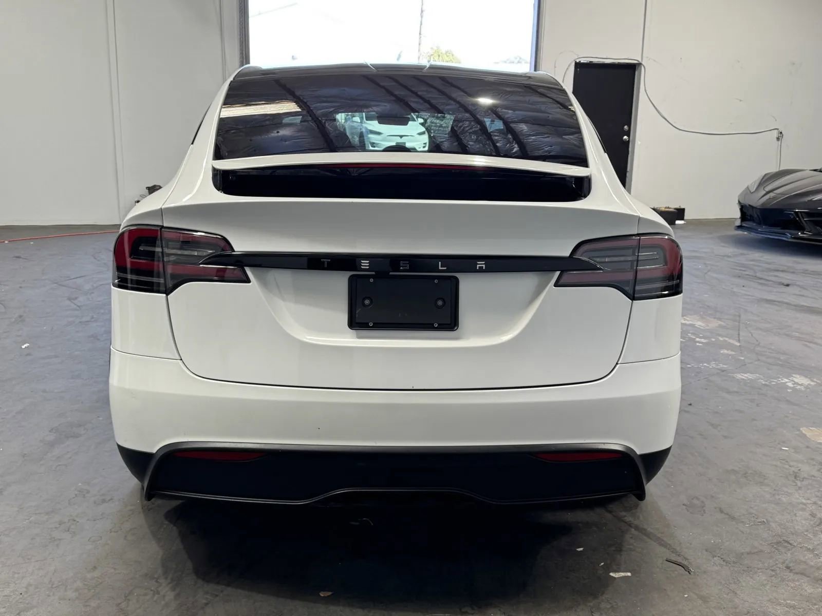 Used 2023 Tesla Model X image 3