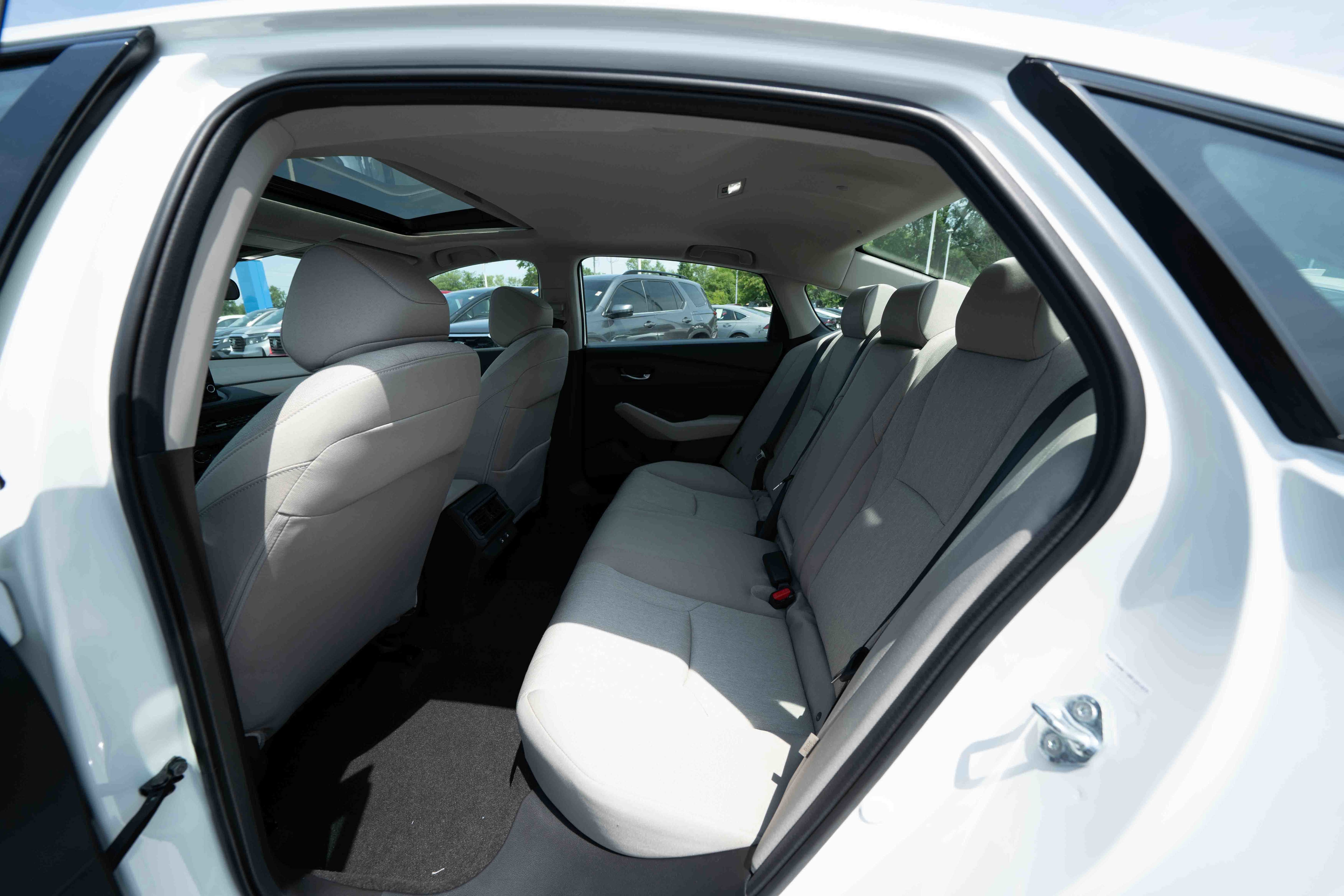 New 2025 Honda Accord SE image 23