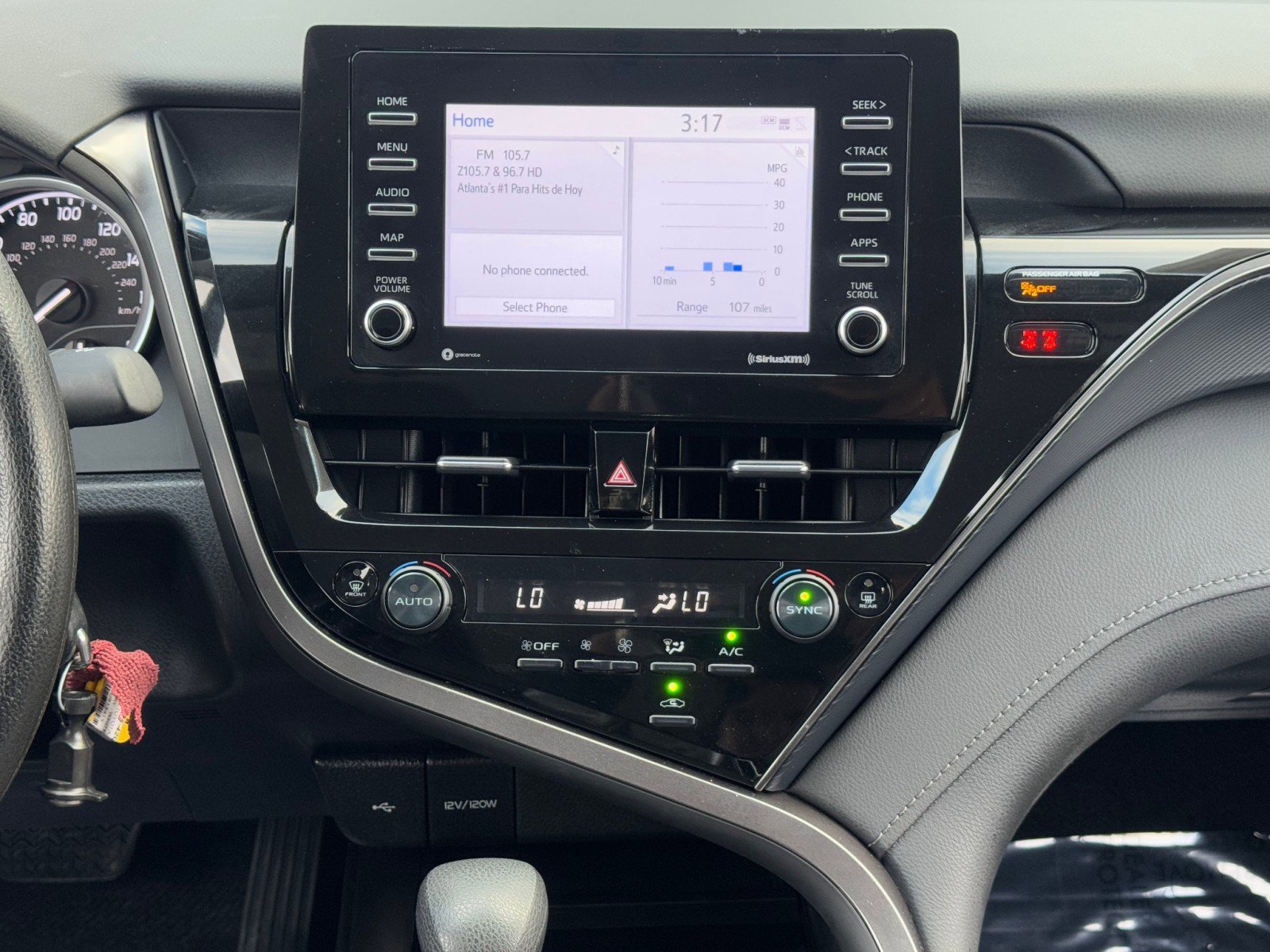 Used 2024 Toyota Camry LE image 20