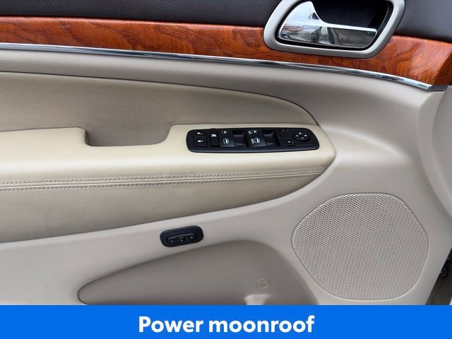 Used 2011 Jeep Grand Cherokee Overland AWD/4WD image 19