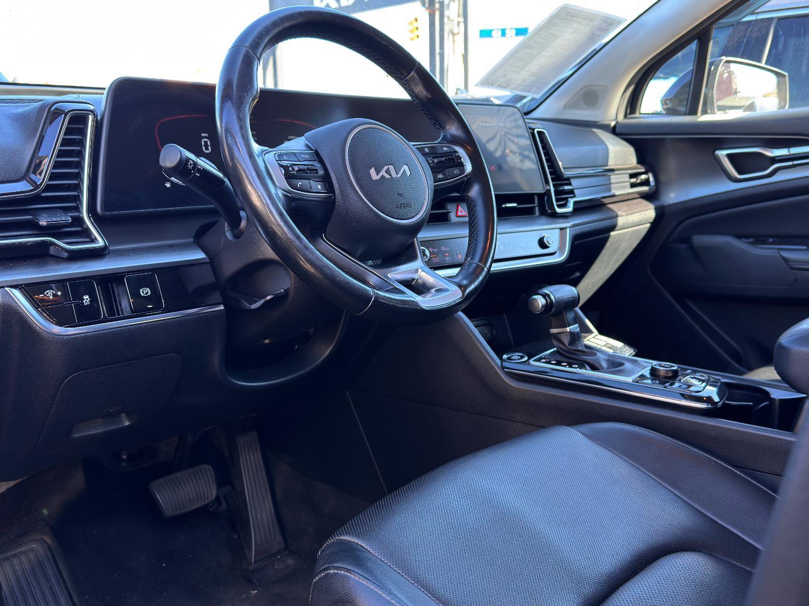 Used 2023 Kia Sportage EX image 15