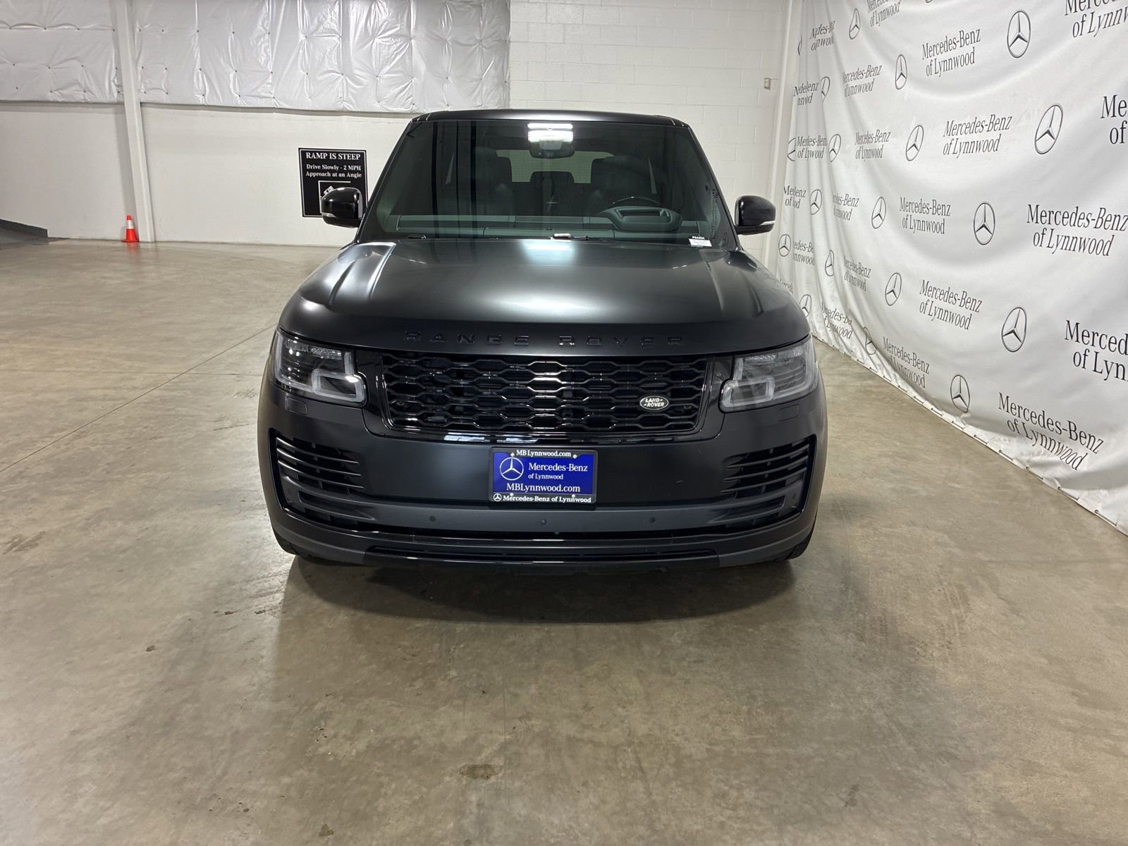 Used 2021 Land Rover Range Rover Westminster Edition image 2