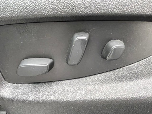 Used 2018 Chevrolet Silverado 1500 LT w/ Redline Edition image 25