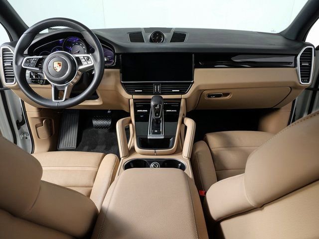 Used 2023 Porsche Cayenne image 18