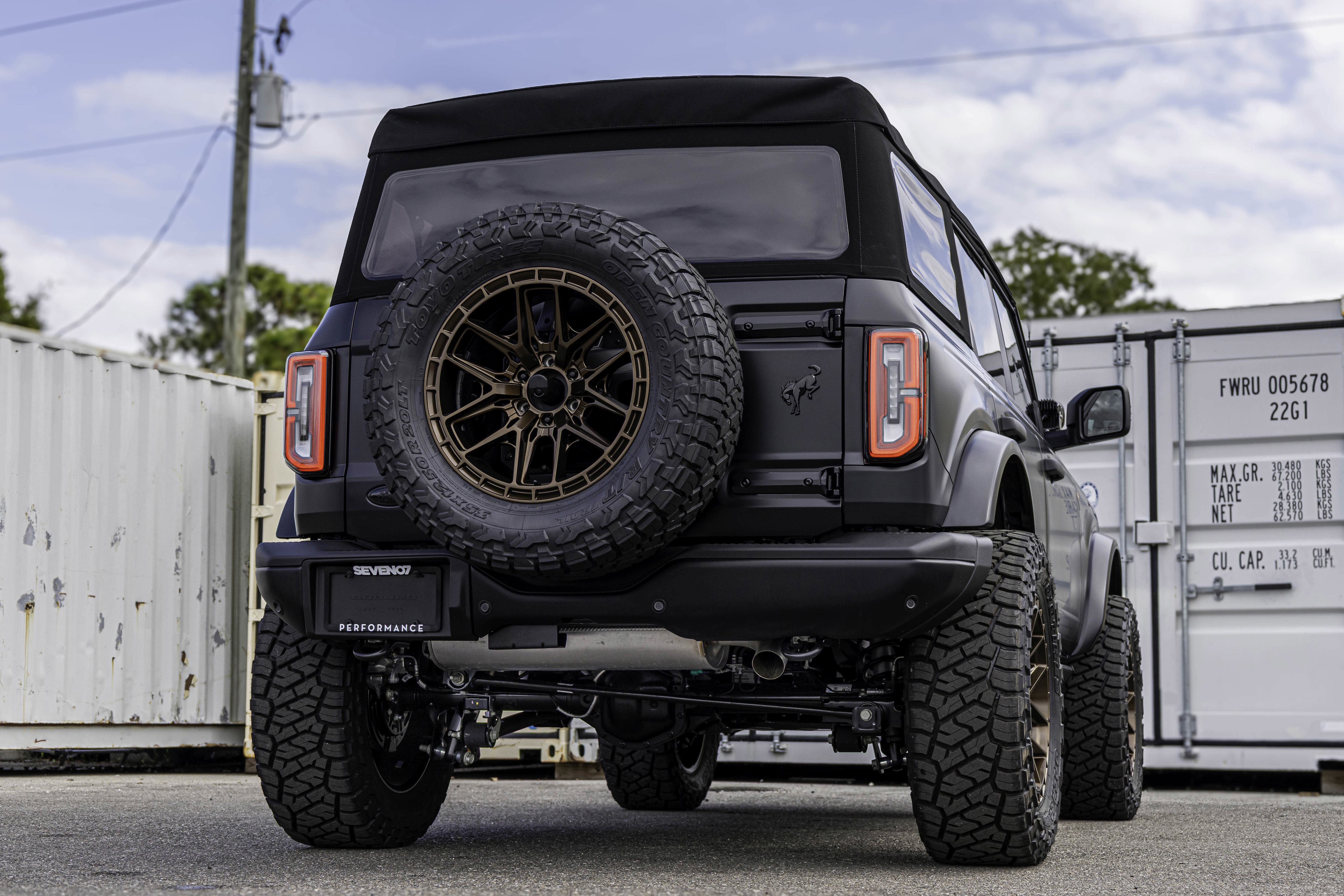 New 2025 Ford Bronco Badlands AWD/4WD image 3