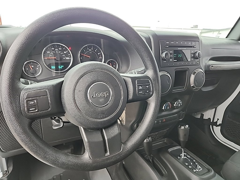 Used 2017 Jeep Wrangler Sport AWD/4WD image 13