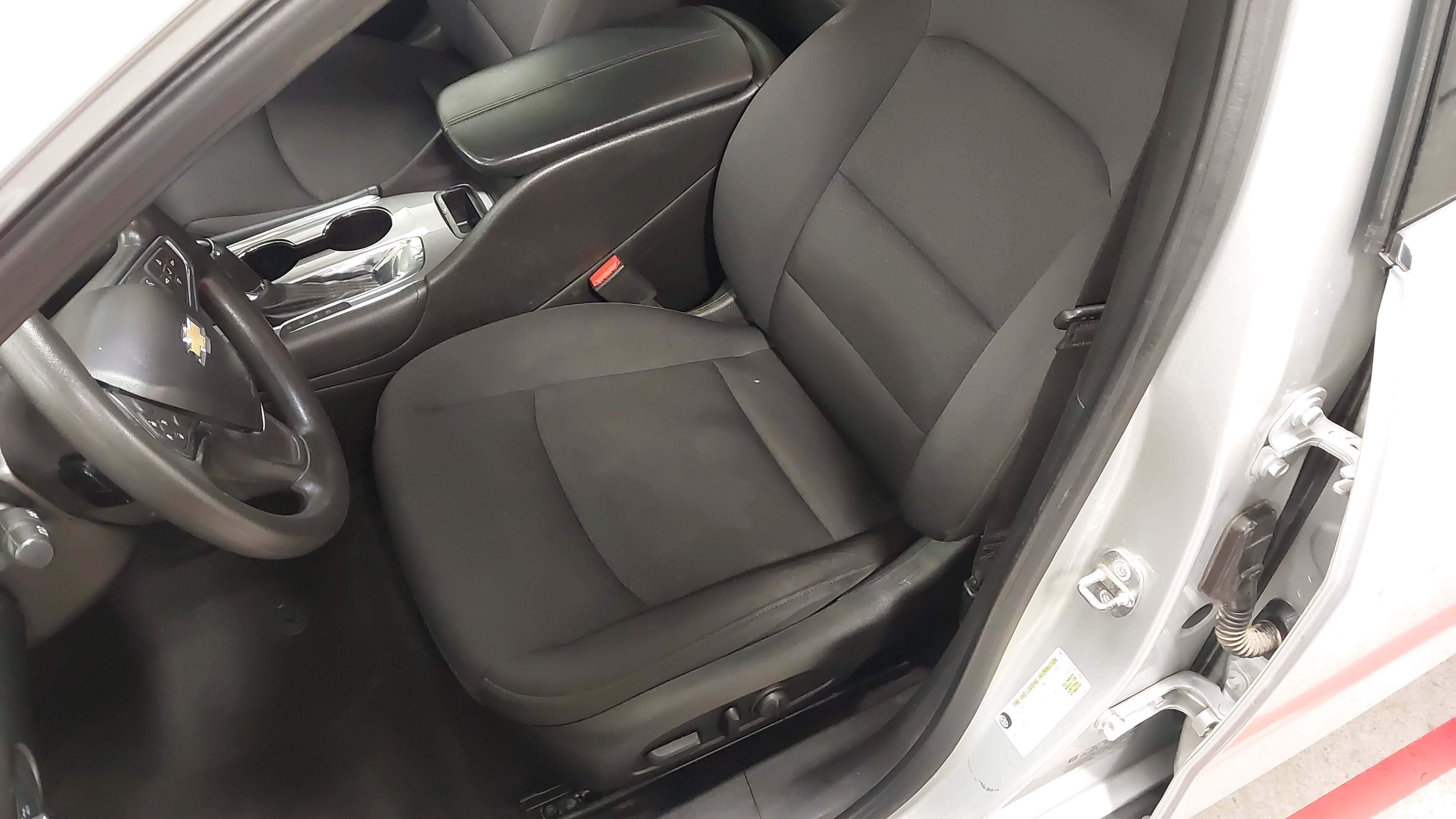Used 2017 Chevrolet Malibu LT FWD image 22
