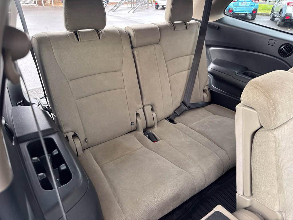 Used 2019 Honda Pilot LX image 16