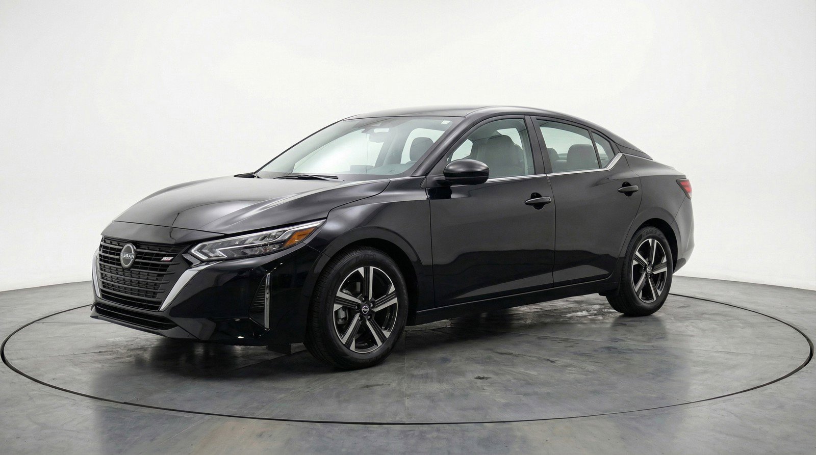 Used 2025 Nissan Sentra SV image 3