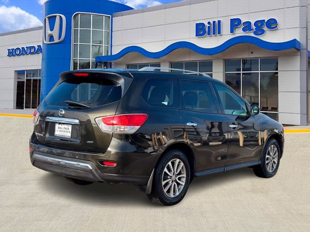 Used 2015 Nissan Pathfinder S image 4