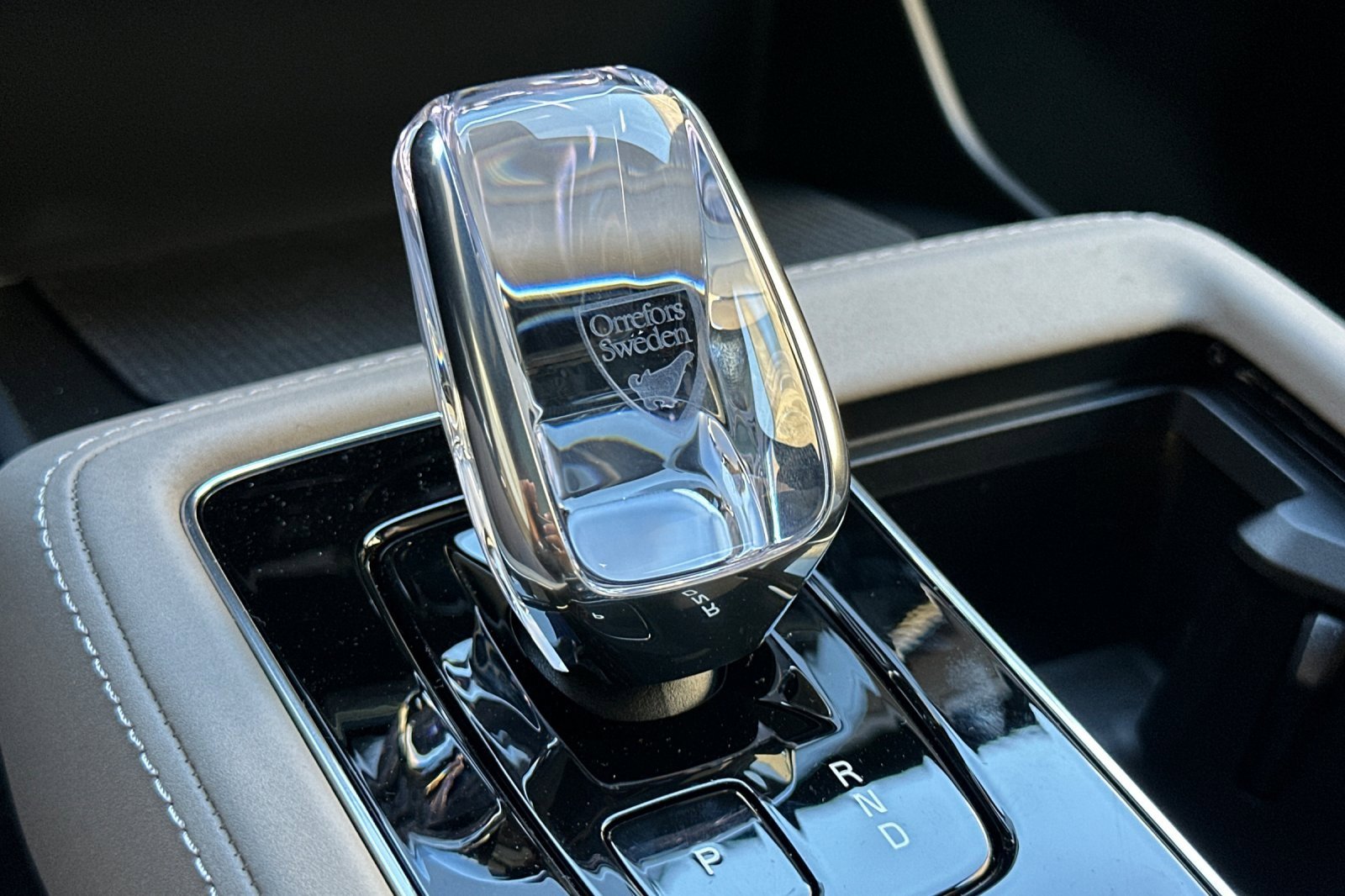 New 2026 Volvo XC90 B6 Plus w/ Protection Package Premier image 26