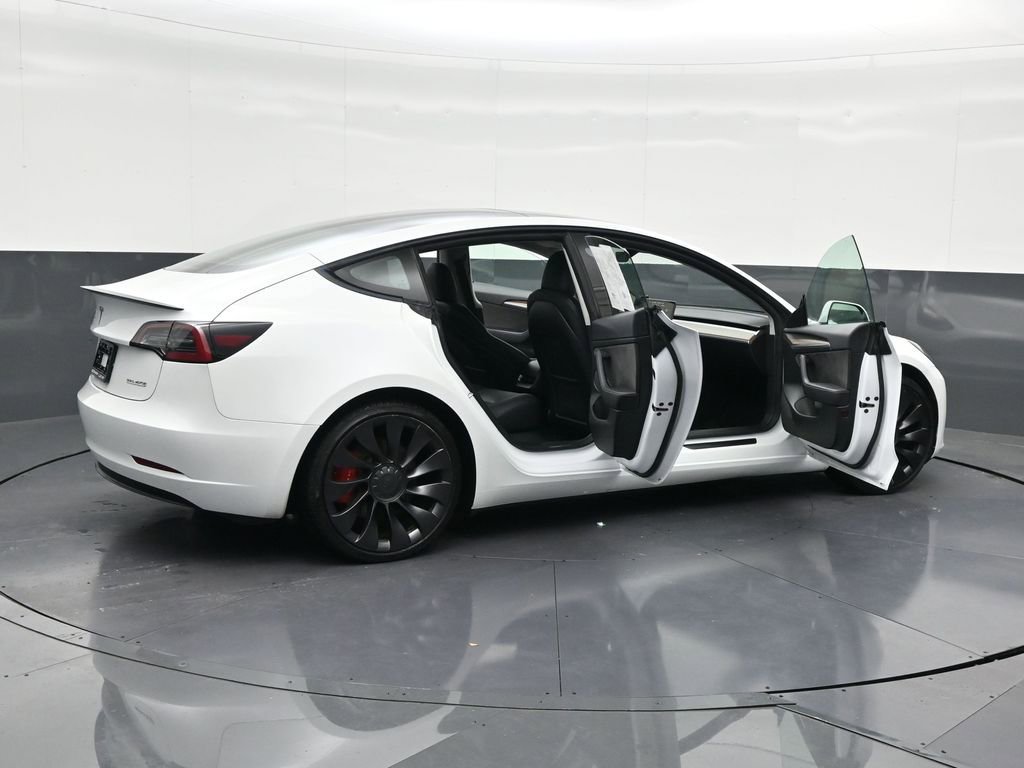 Used 2023 Tesla Model 3 Performance image 31