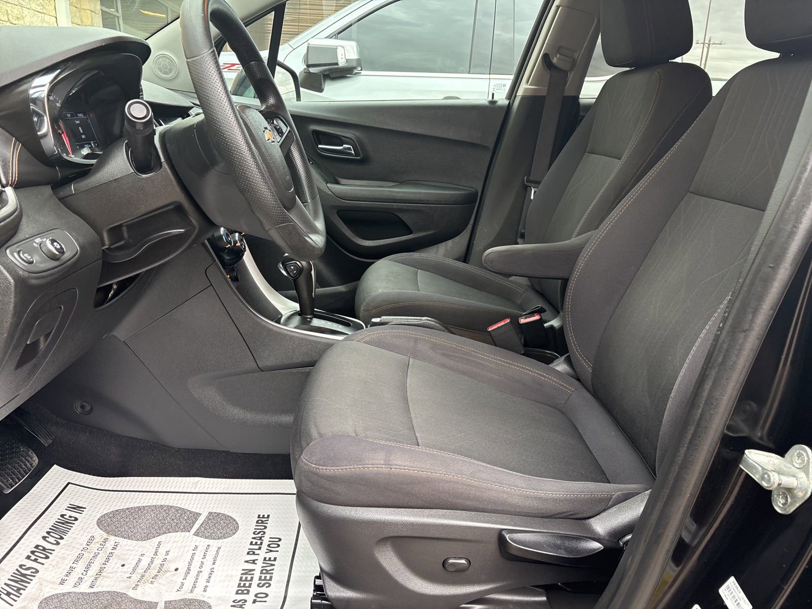 Used 2020 Chevrolet Trax LT image 10