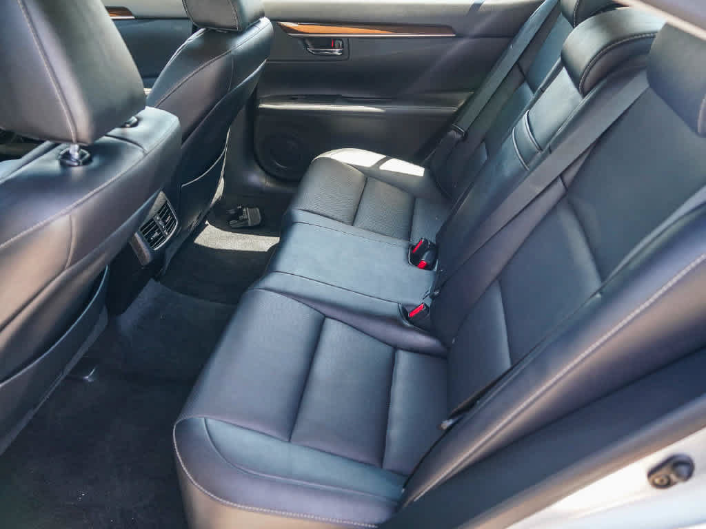 Used 2015 Lexus ES 350 w/ Premium Package FWD image 17