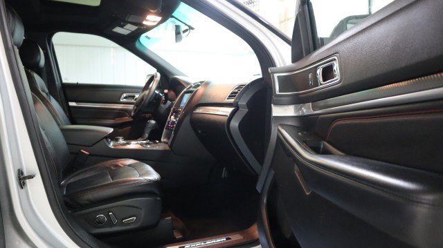 Used 2017 Ford Explorer Sport w/ Equipment Group 401A image 10