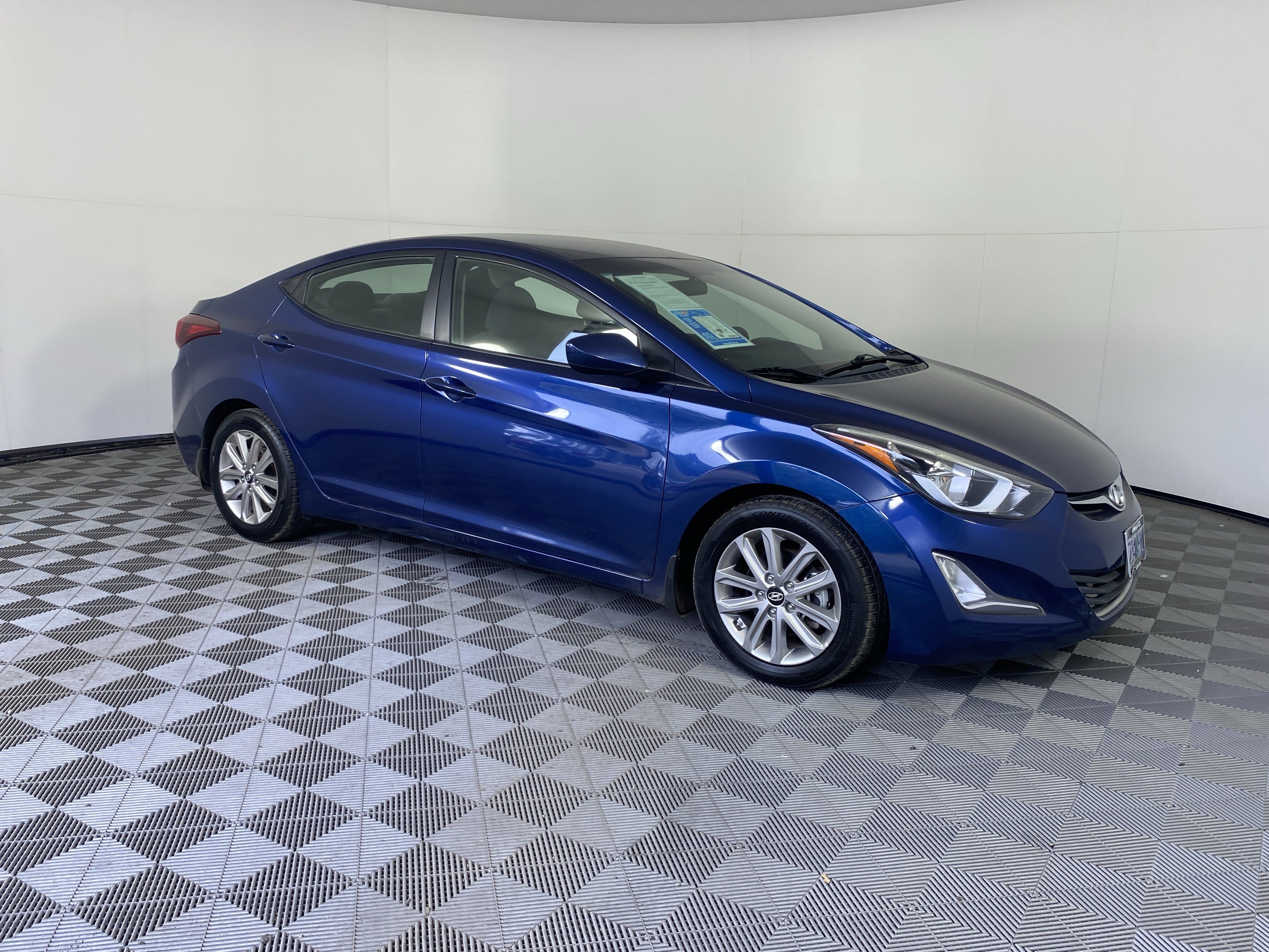 Used 2016 Hyundai Elantra SE w/ Option Group 02 FWD image 7