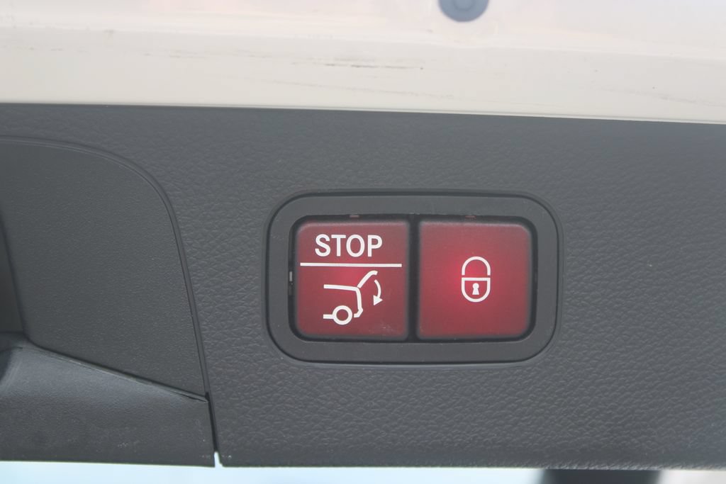 Used 2017 Mercedes-Benz GLC 300 image 18