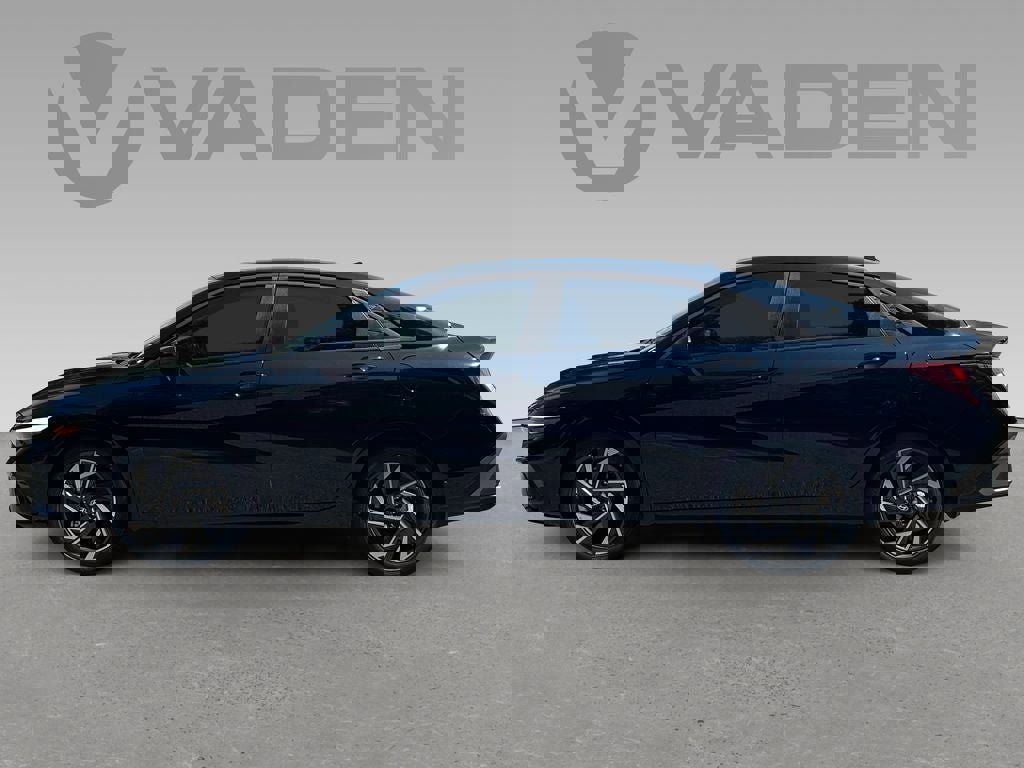 New 2025 Hyundai Elantra Sport image 5