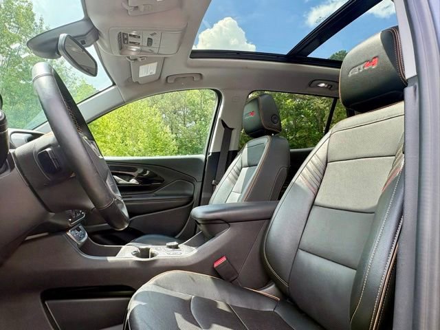 Used 2024 GMC Terrain AT4 w/ Infotainment Package II AWD/4WD image 27