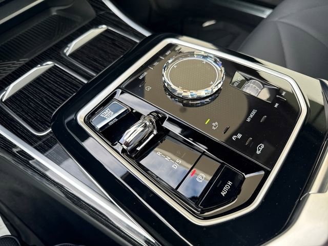 Used 2024 BMW 740i xDrive 740i xDrive image 20