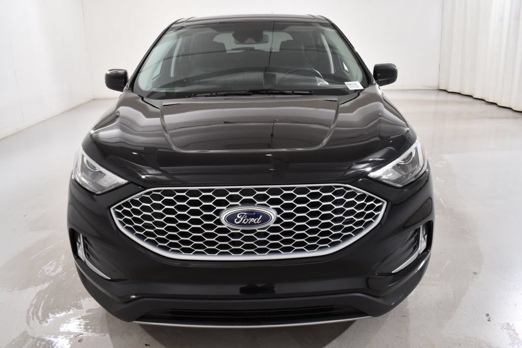 Used 2024 Ford Edge SEL w/ Convenience Package AWD/4WD image 3