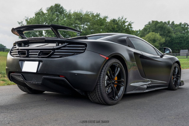 Used 2013 McLaren MP4-12C Spider RWD image 18