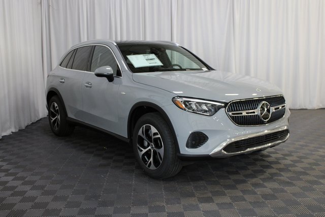 New 2025 Mercedes-Benz GLC 350e 4MATIC image 1