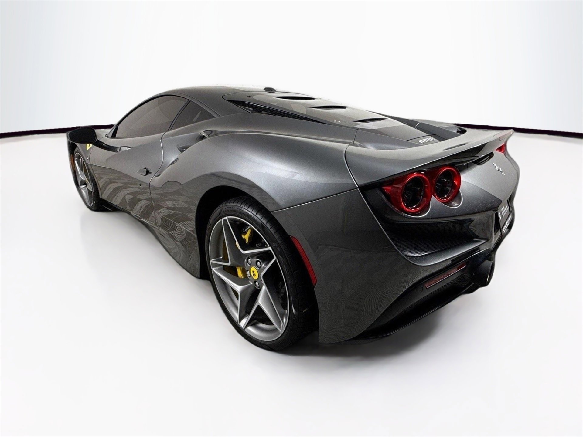 Certified 2021 Ferrari F8 Tributo image 5