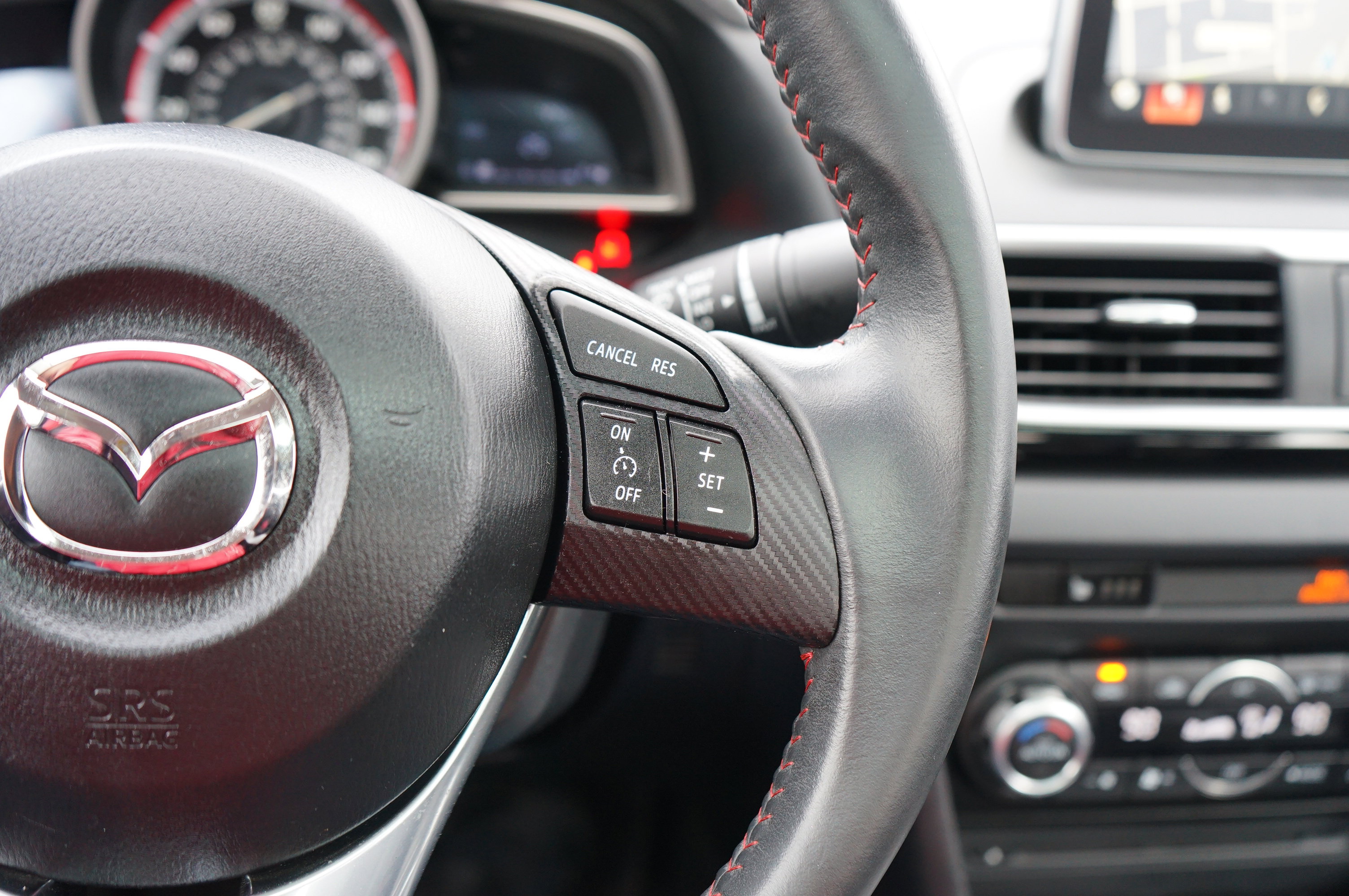 Used 2014 MAZDA MAZDA3 i Grand Touring image 29