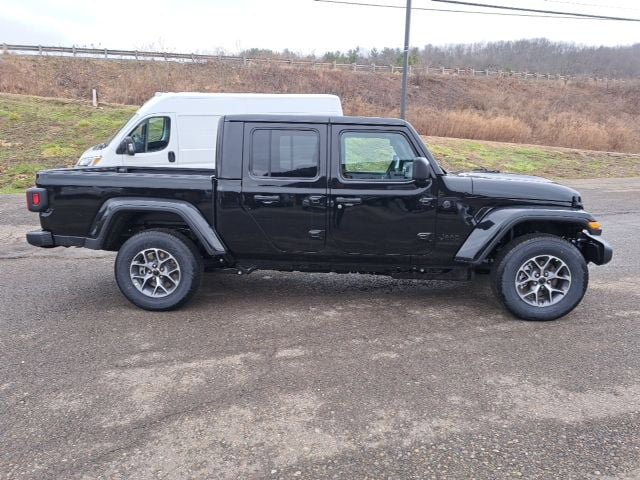 New 2026 Jeep Gladiator Sport AWD/4WD image 4