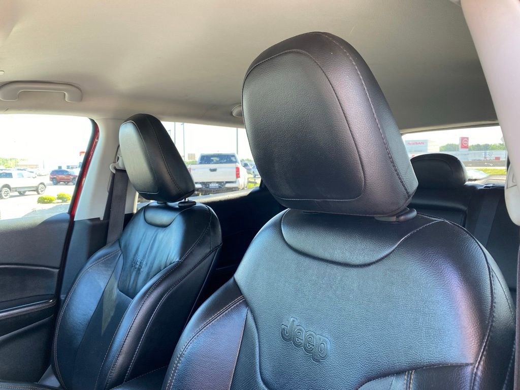 Used 2019 Jeep Compass Limited AWD/4WD image 11