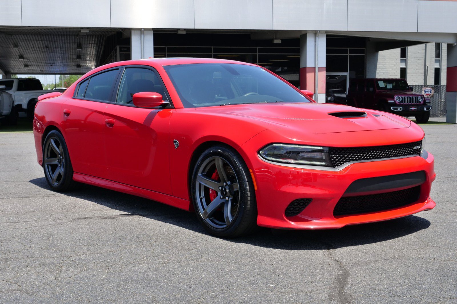Used 2018 Dodge Charger SRT Hellcat RWD image 4
