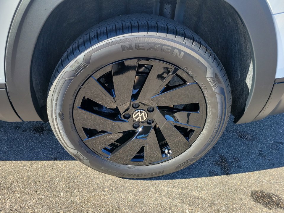 New 2026 Volkswagen Atlas SE image 22