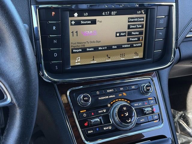 Used 2019 Lincoln Continental Premiere image 28