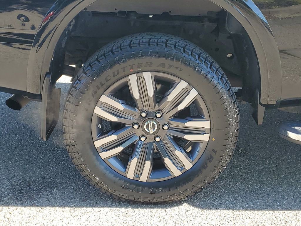 Used 2022 Nissan Titan Platinum Reserve w/ Moonroof Package AWD/4WD image 5